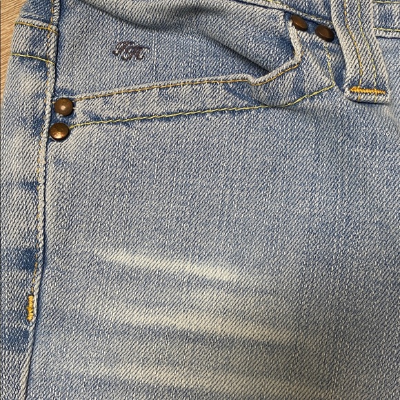 Tommy Hilfiger Flare Jeans - Picture 5 of 7